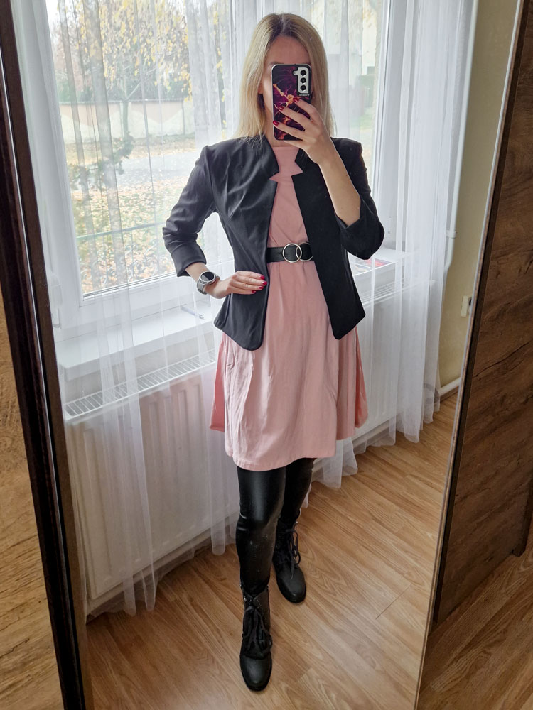 lotti-puder-rozsaszin-fodros-vallu-pamut-ruha-haromnegyedes-ujjal-23