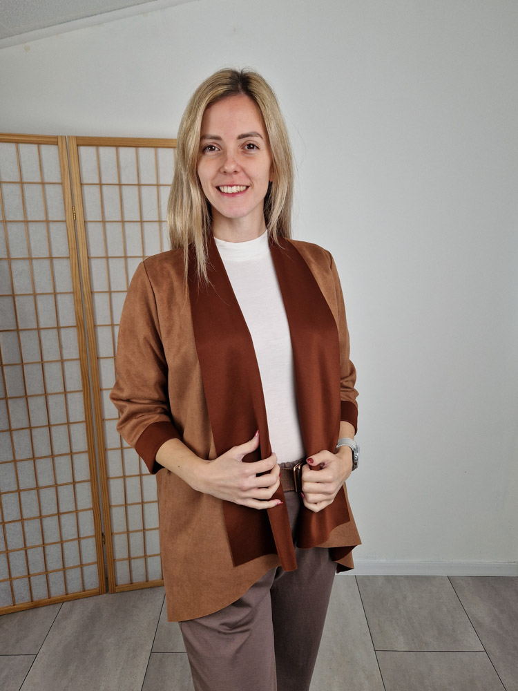 Liora velúrhatású barna kardigán