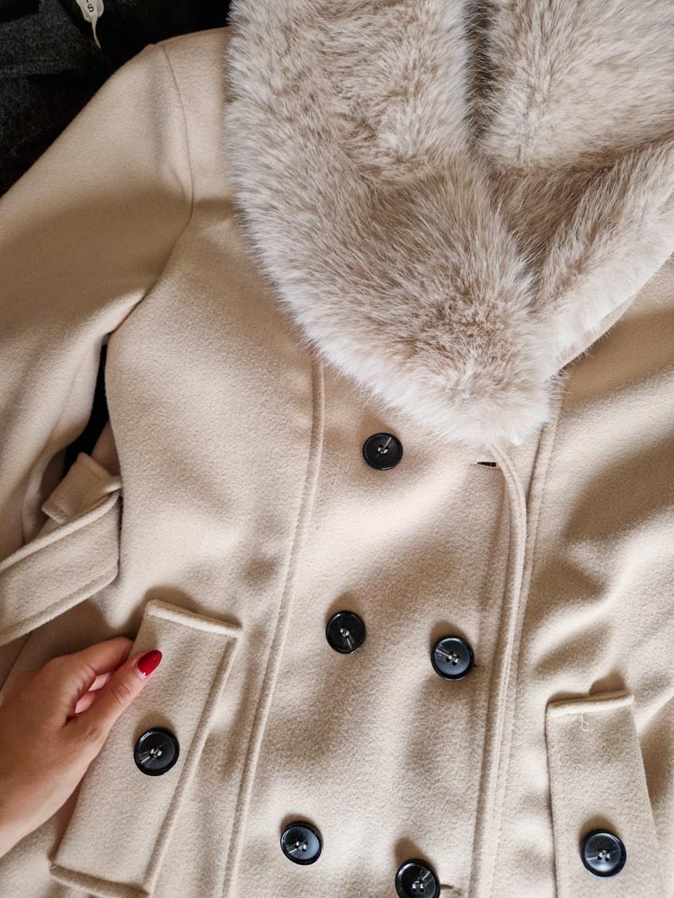 royal-bezs-vekonyan-belelt-szovetkabat-zsebekkel-leveheto-muszormevel-26