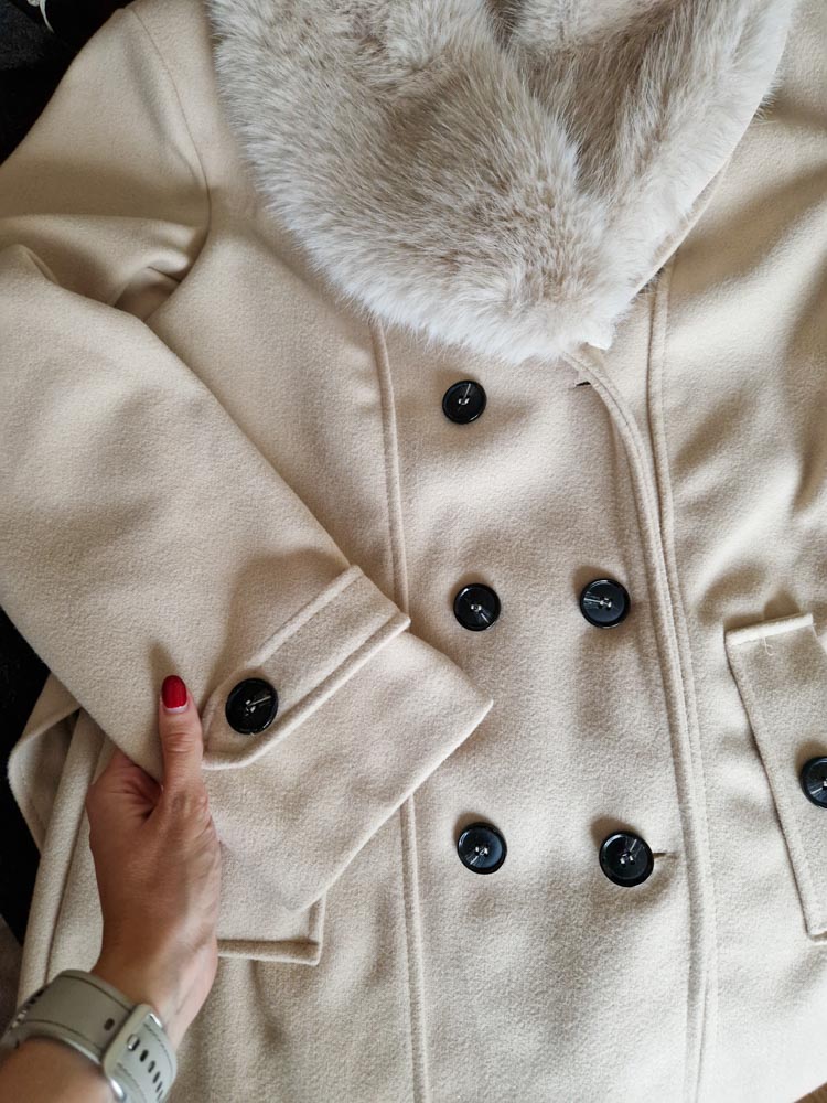 royal-bezs-vekonyan-belelt-szovetkabat-zsebekkel-leveheto-muszormevel-28