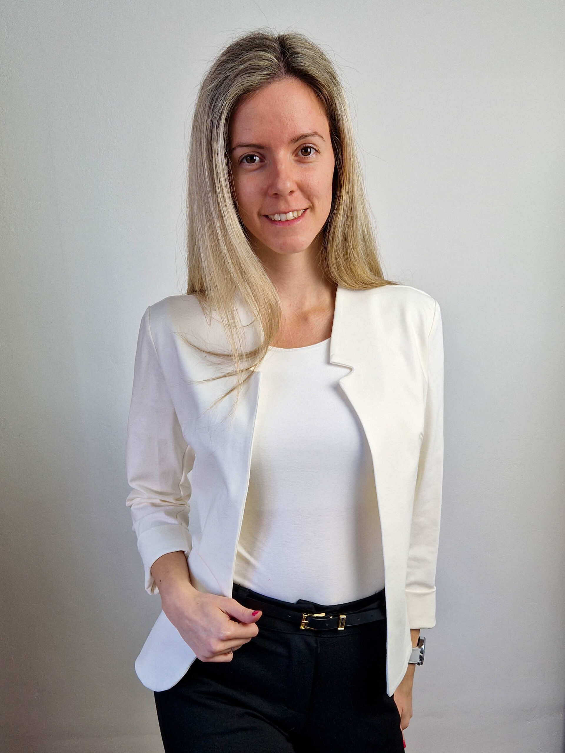 Camilla fehér elegáns blézer