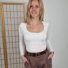 emma-feher-pihe-puha-kereknyaku-basic-felso-pluss-belessel-5