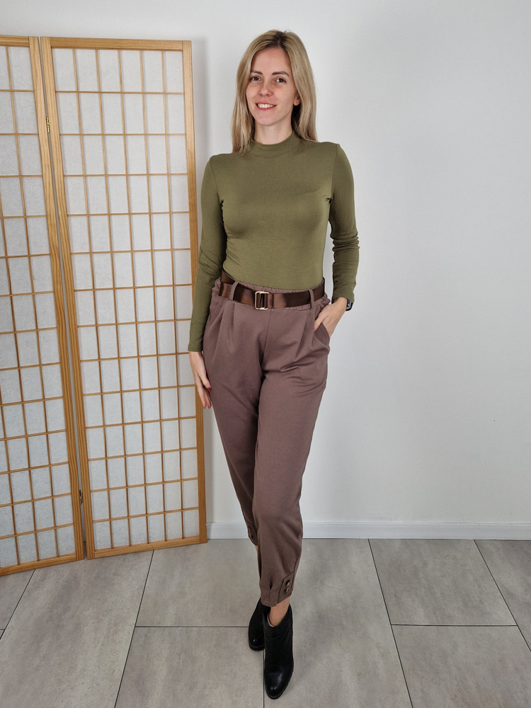 emma-khaki-pihe-puha-felgarbos-basic-felso-pluss-belessel-xl-meretig-2