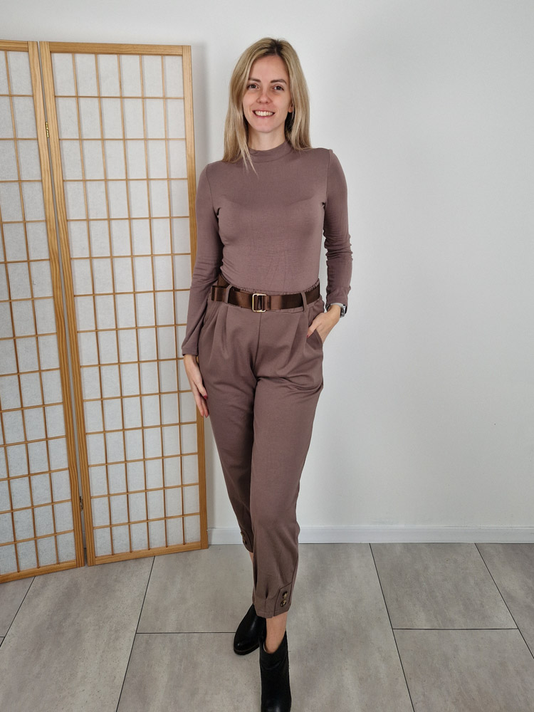 emma-mogyorobarna-pihe-puha-felgarbos-basic-felso-pluss-belessel-xl-meretig-3
