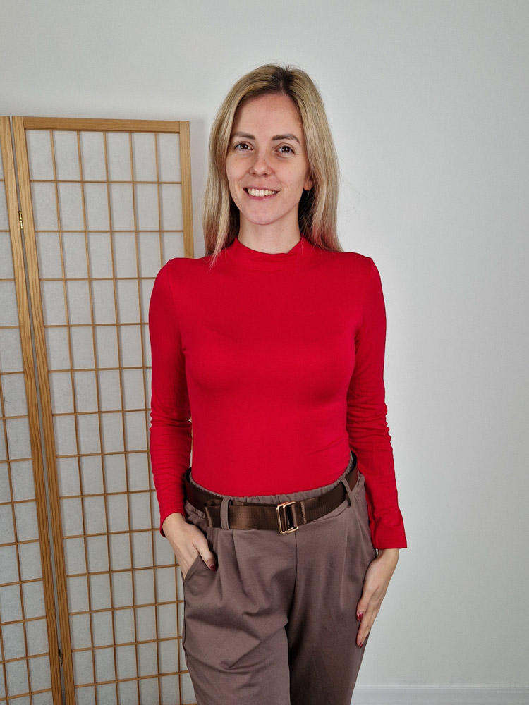 emma-piros-pihe-puha-felgarbos-basic-felso-pluss-belessel-xl-meretig-6