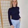 emma-sotetkek-pihe-puha-felgarbos-basic-felso-pluss-belessel-xl-meretig-4