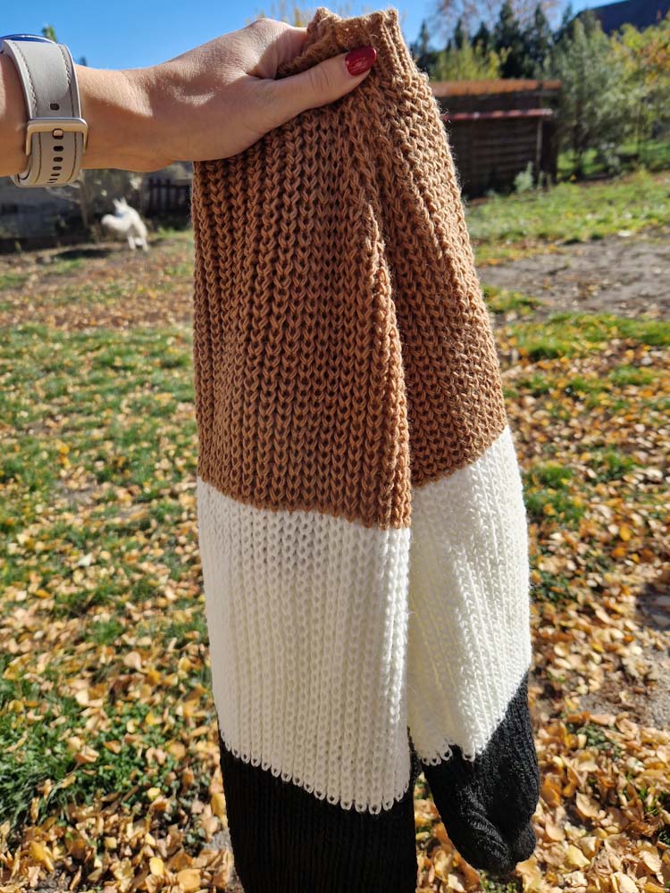 lovely-barna-feher-szurke-csikos-kotott-pulover-18