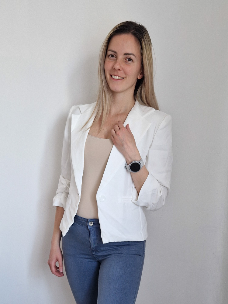 Pearl rövid karcsúsított fehér blézer – 38-40 méret