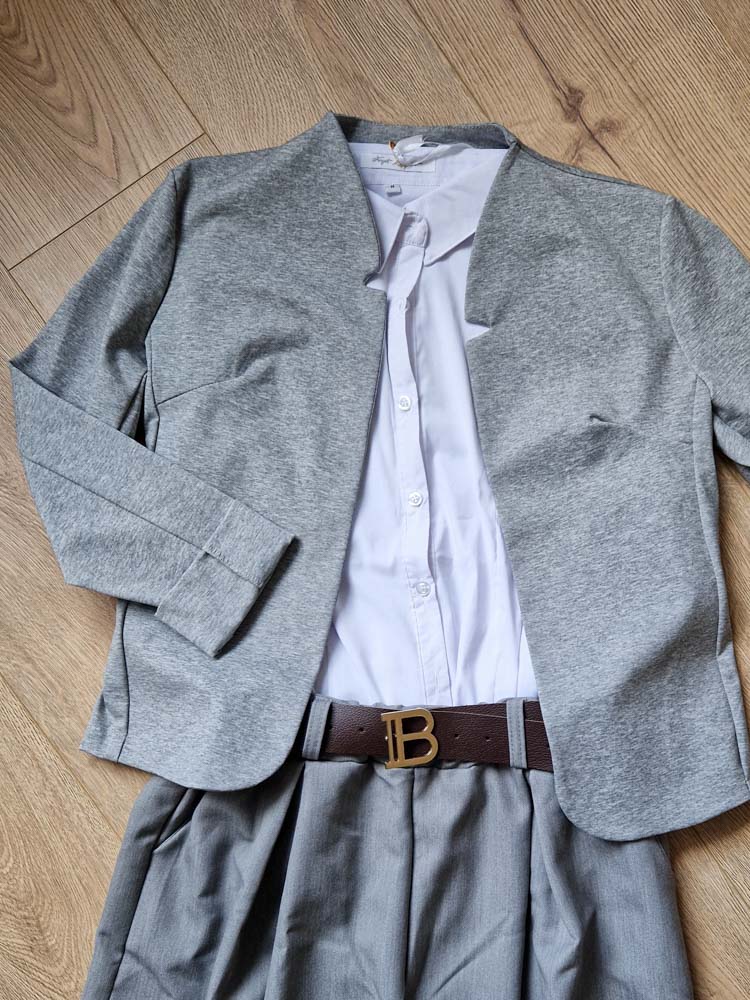 camilla-cirmos-szurke-elegans-blezer-13