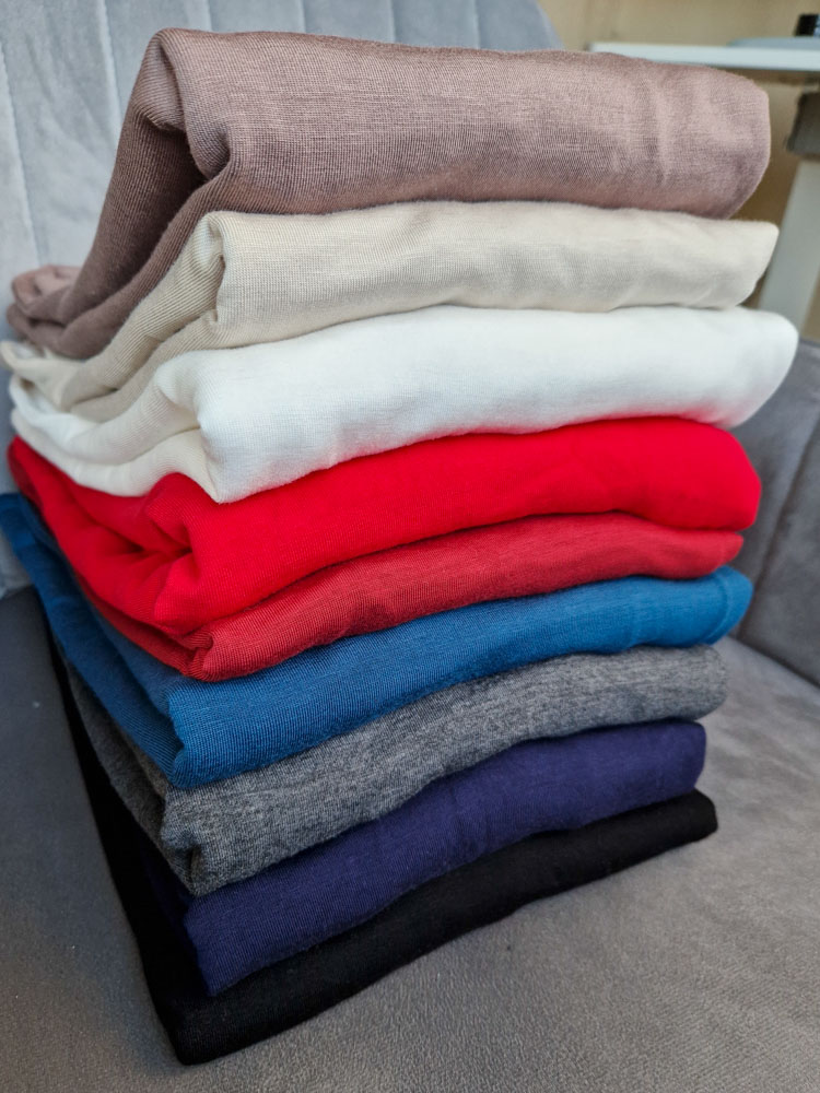 emma-pihe-puha-kereknyaku-basic-felso-pluss-belessel-7