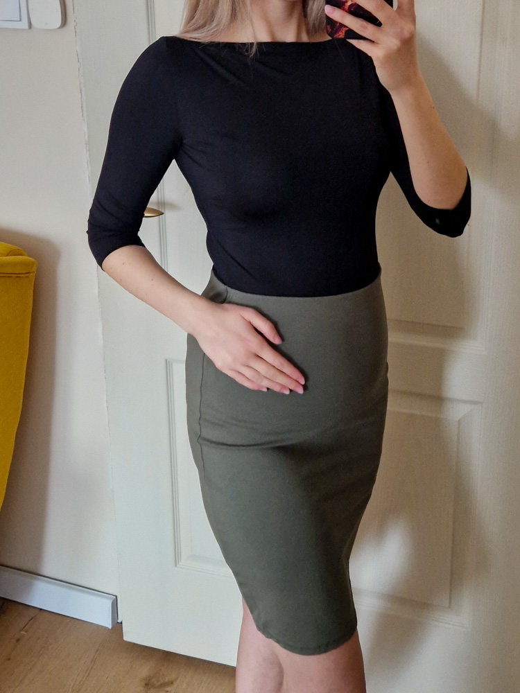 love-csonak-nyaku-fekete-felso-28