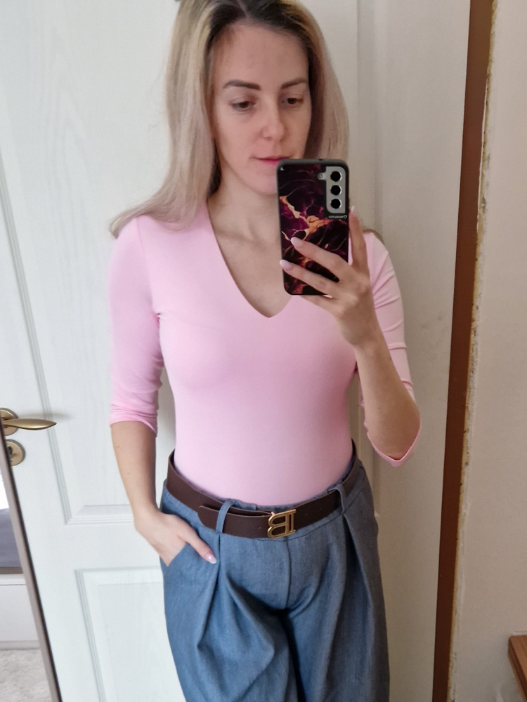 Love-V-nyaku-basic-babarozsaszin-felso-18