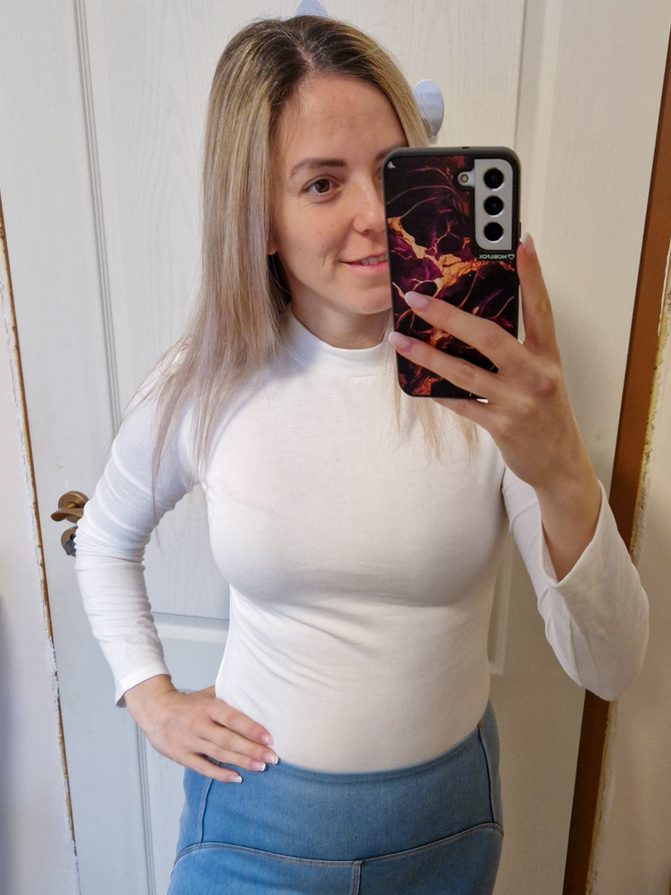 emma-feher-pihe-puha-felgarbos-basic-felso-pluss-belessel-xl-meretig-7