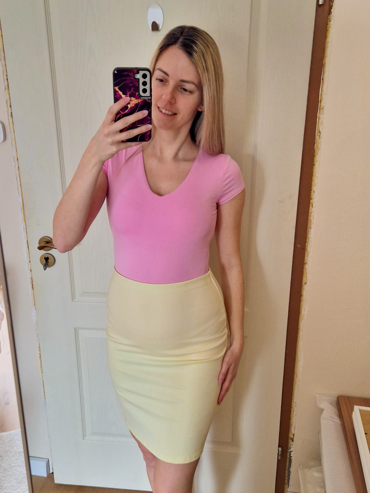 Love rózsaszín rövid ujjú V nyakú basic felső