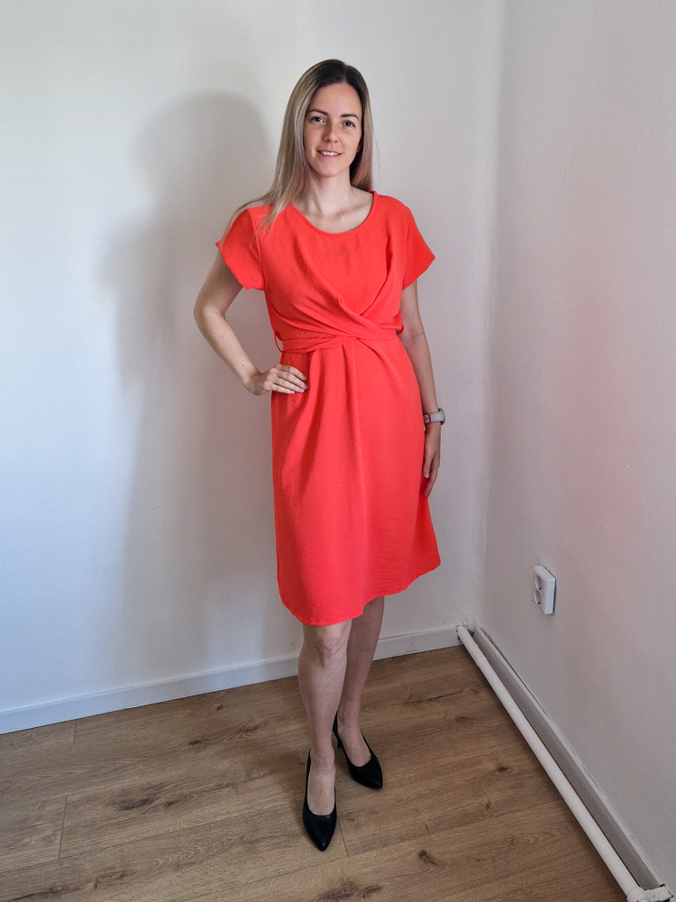 Nara korall színű derekán megkötős kényelmes midiruha
