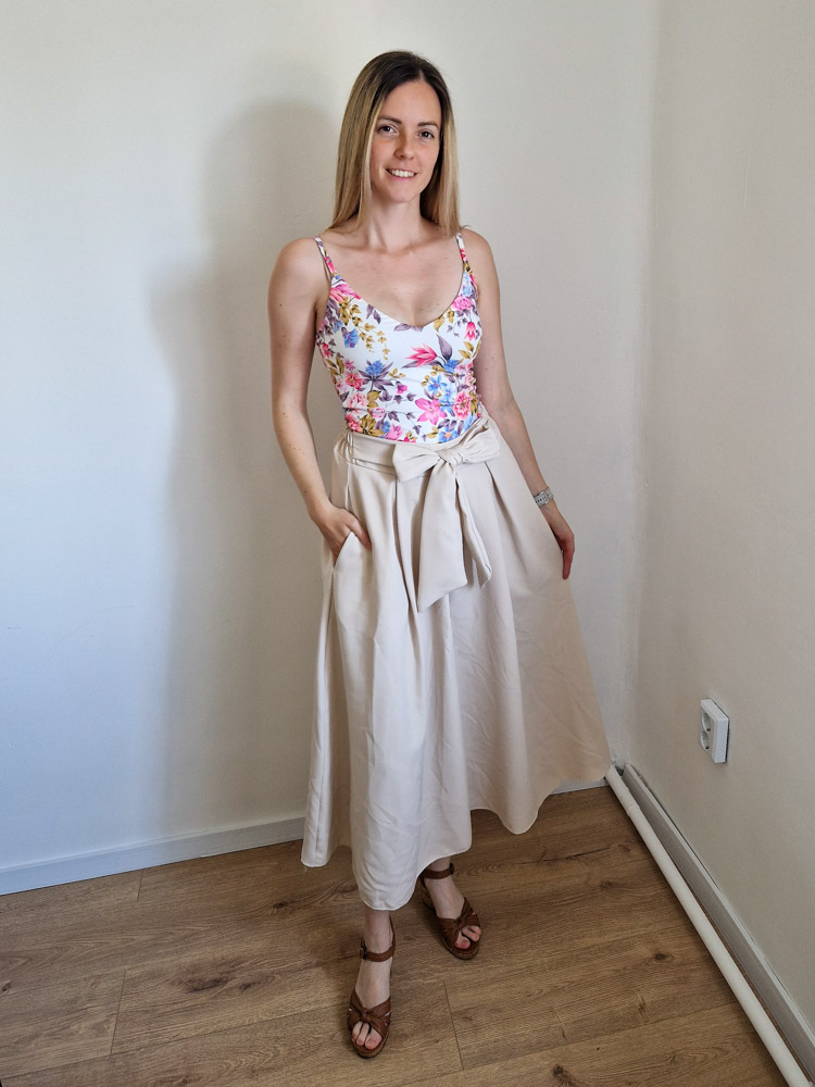 Floret nagy virágmintás fehér top