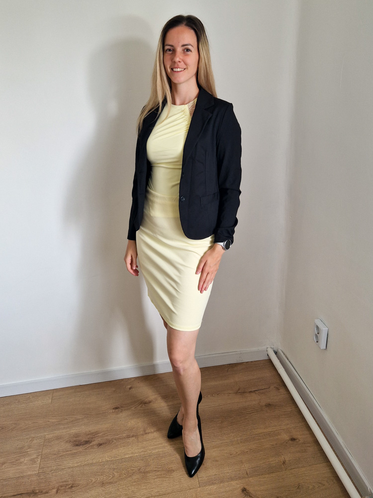 naomi-normal-hosszusagu-karcsusitott-elegans-fekete-blezer-40