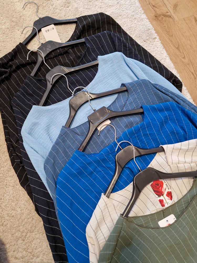 nikolett-kereknyaku-csikos-felso-konnyed-lenge-anyagbol-1