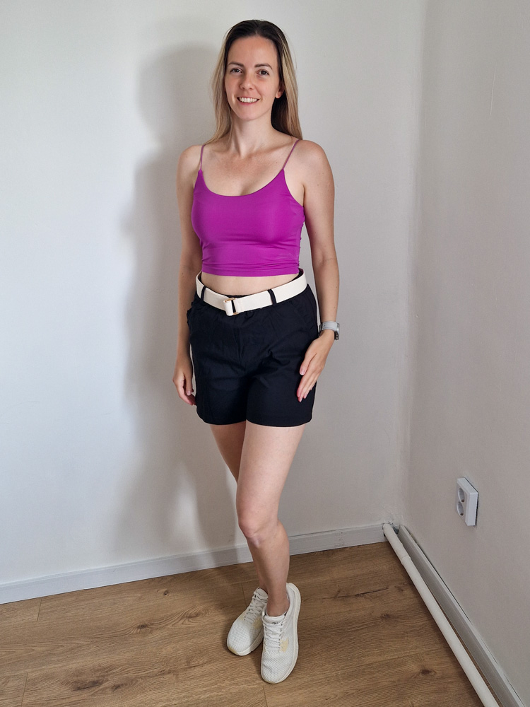 Regina kereknyakú spagettipántos basic lila crop top