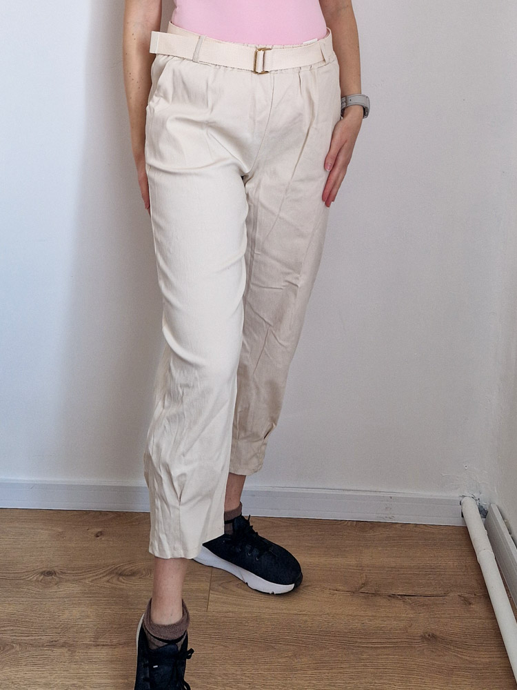 Anita krémszínű mom fazonú női nadrág ajándék övvel – elegáns, kényelmes fazon XL méretig