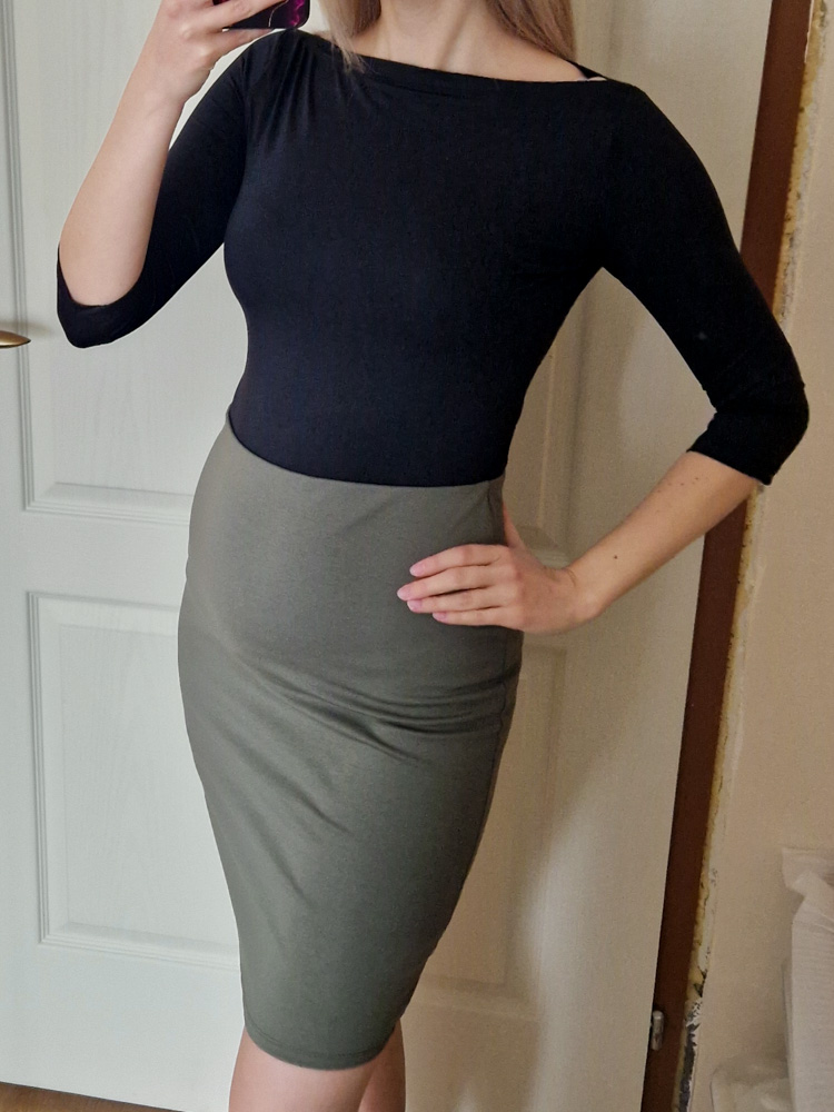 Boglárka khaki pamut ceruzaszoknya – egyméretes, gumis derekú