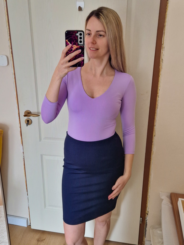 boglarka-sotetkek-pamut-ceruzaszoknya-egymeretes-gumis-dereku-1