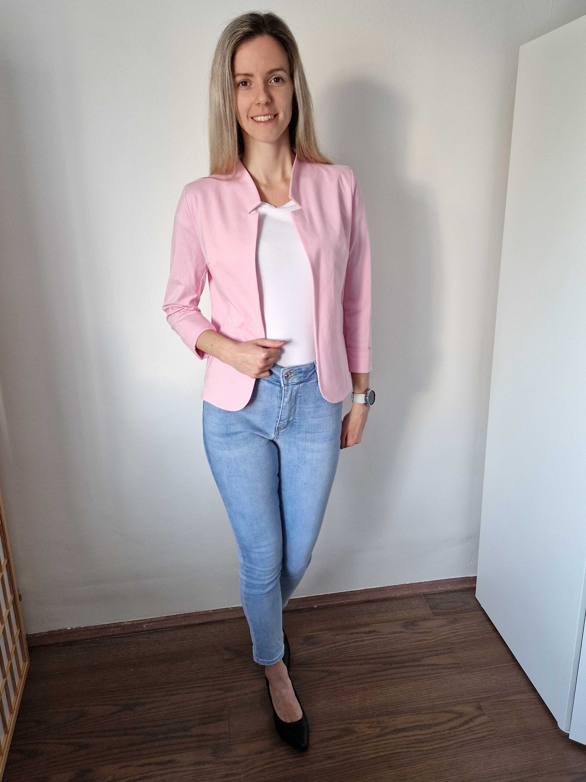 Camilla pasztellrózsaszín elegáns blézer – karcsúsító fazonnal