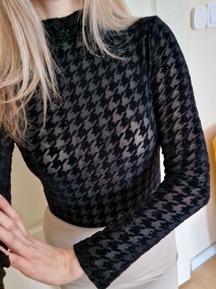 Samantha fekete csillogós mintás hosszú ujjú női felső – rugalmas
