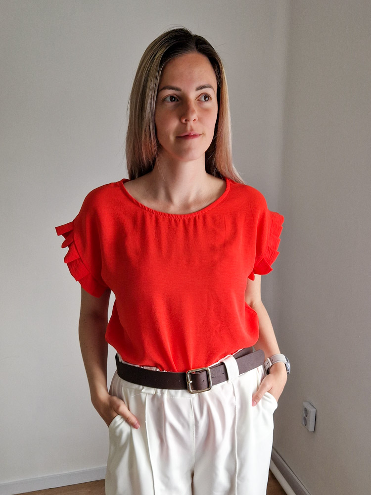 Dóra korall fodros felső XL méretig