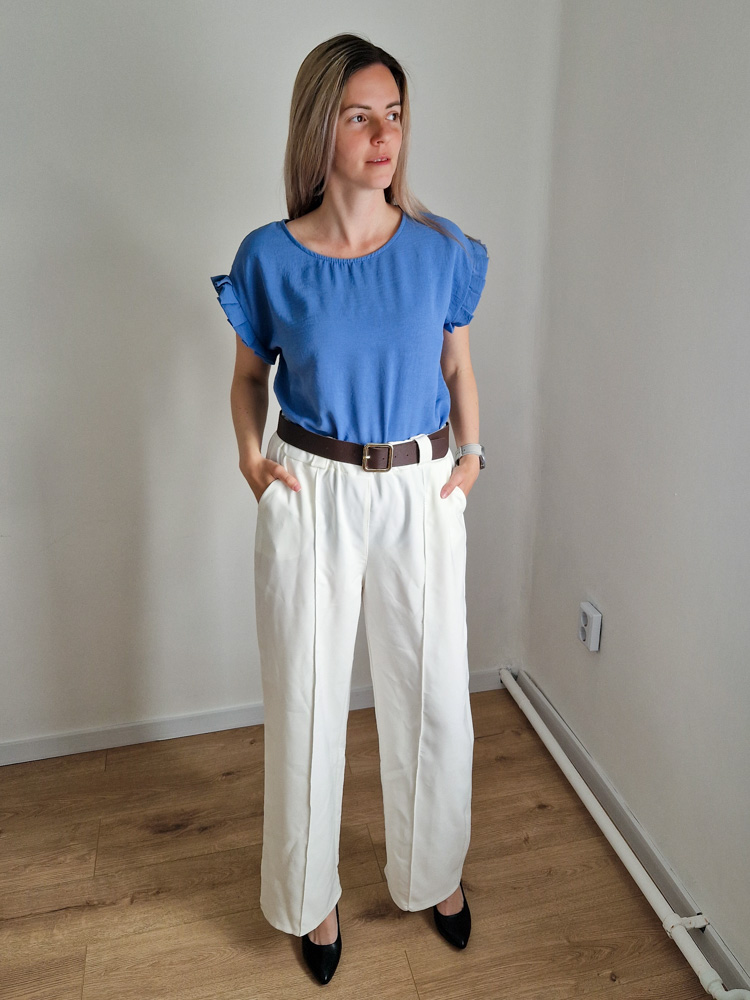 Dóra farmerkék fodros felső XL méretig