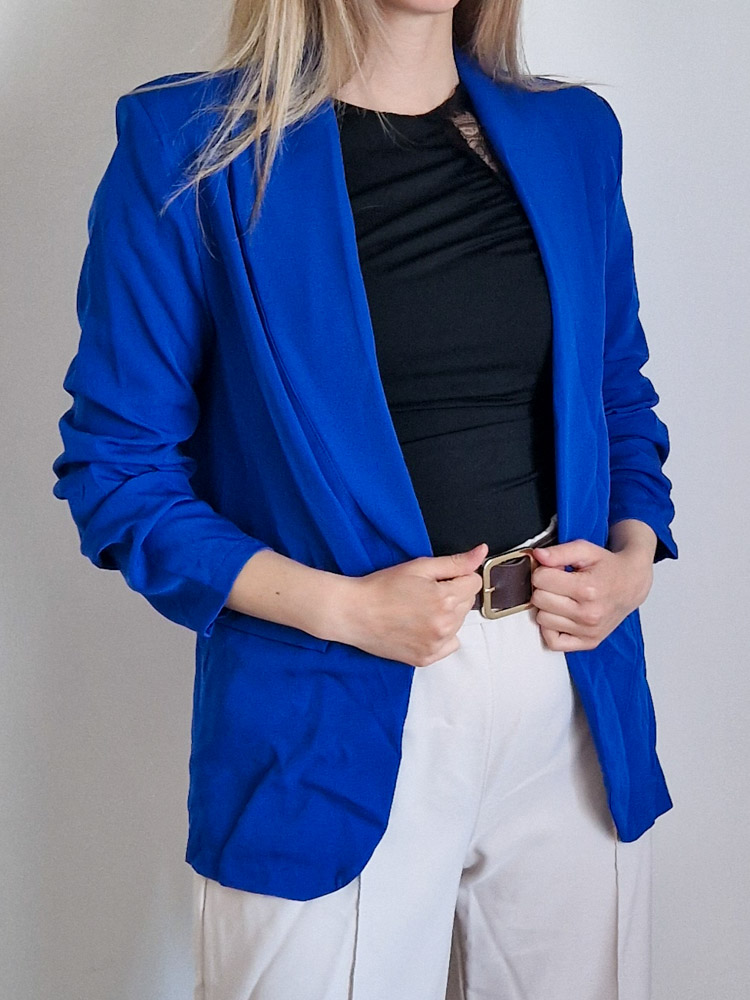 Emese királykék oversize női blézer válltöméssel – karakteres, modern szabás (egyméretes L-ig)