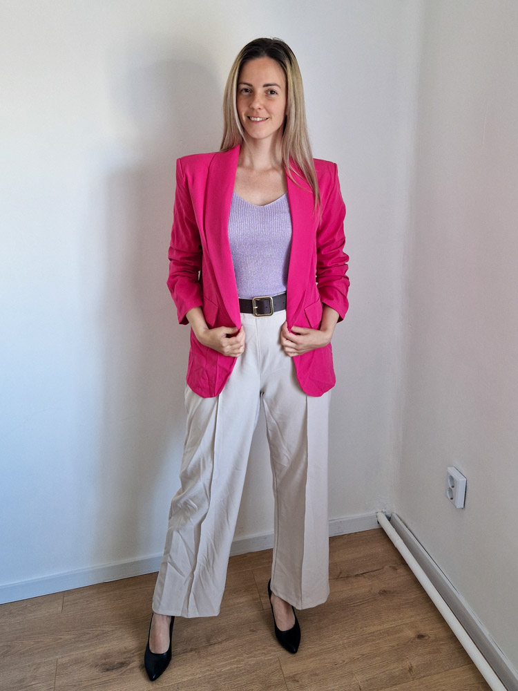 Emese pink oversize női blézer válltöméssel – feltűnő, nőies, modern szabás (egyméretes L-ig)