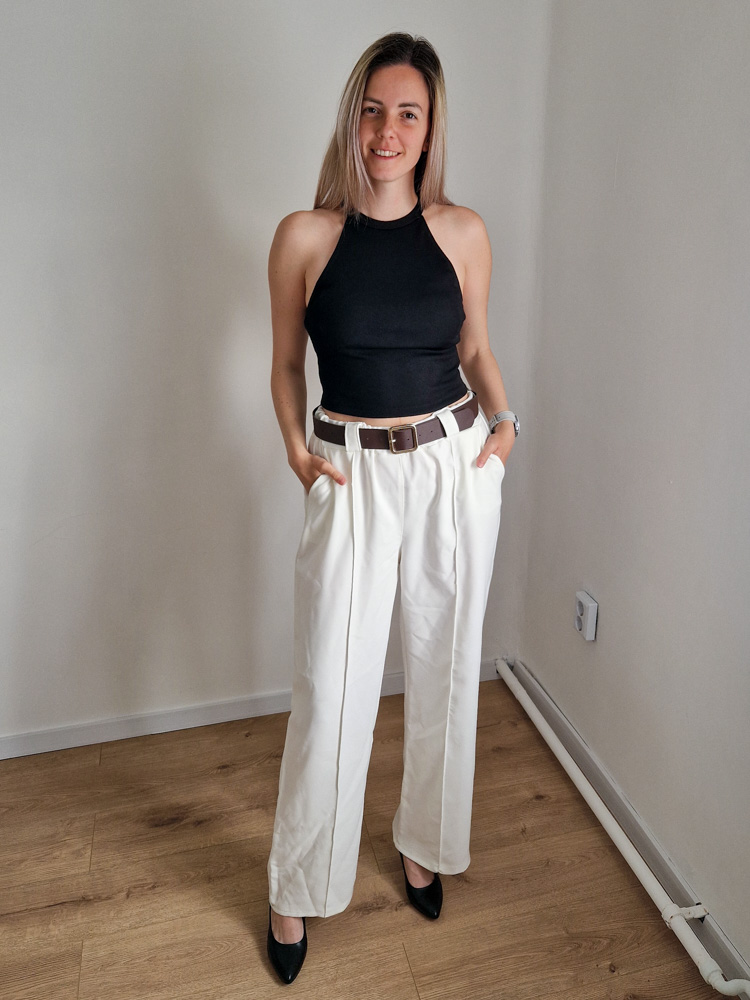 Kate halter nyakú fekete crop top bordázott anyagból