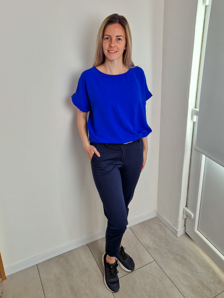 Kati királykék alul megkötős ejtett vállú felső – oversize