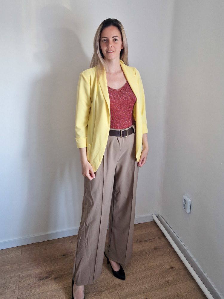 Shape barna magas derekú bőszárú elegáns női nadrág – karcsúsító fazon, ajándék övvel (XL méretig)