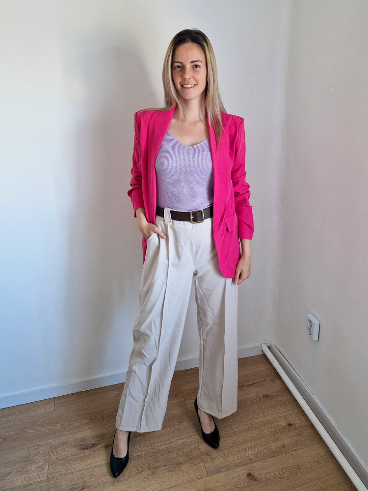 Shape krémszínű magas derekú bőszárú elegáns női nadrág – karcsúsító fazon, ajándék övvel (XL méretig)