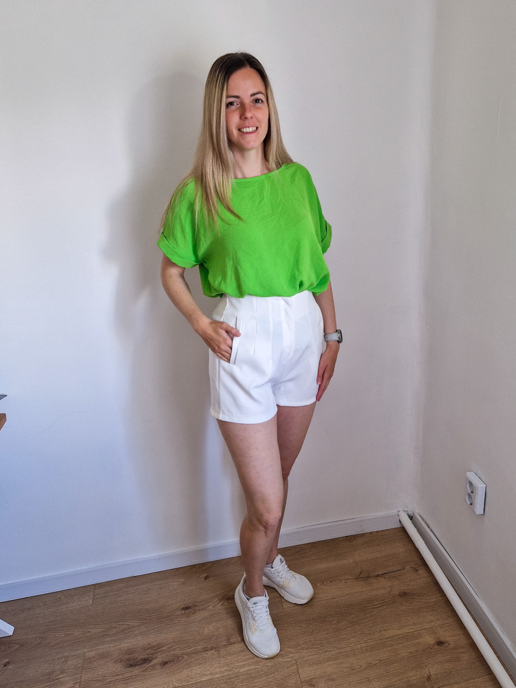 Kati élénk zöld alul megkötős ejtett vállú felső – oversize