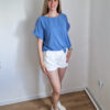 kati-farmerkek-oversize-megkotos-felso-ejtett-vallakkal-1