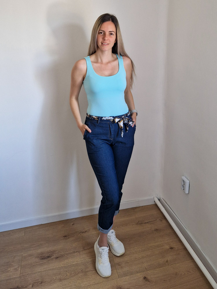 Marina rugalmas női farmernadrág kendővel – extra kényelmes – S-XXL
