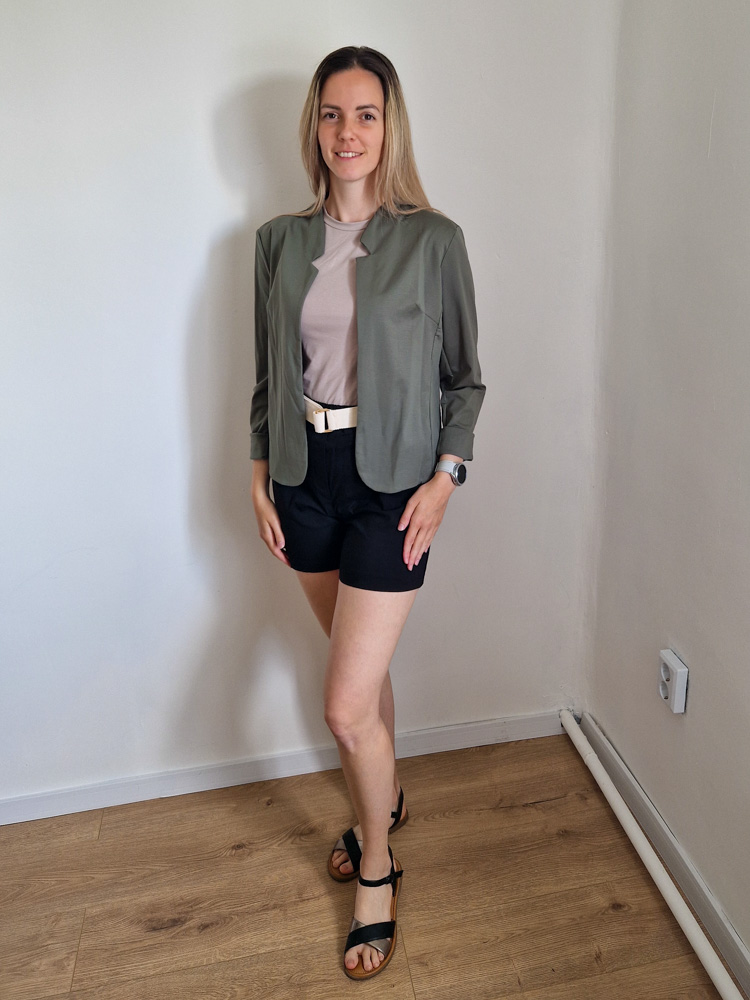 camilla-khaki-elegans-blezer-puha-rugalmas-anyagbol-4