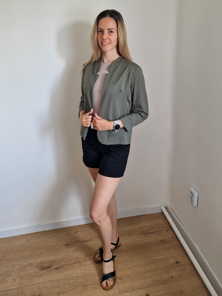 camilla-khaki-elegans-blezer-puha-rugalmas-anyagbol-6
