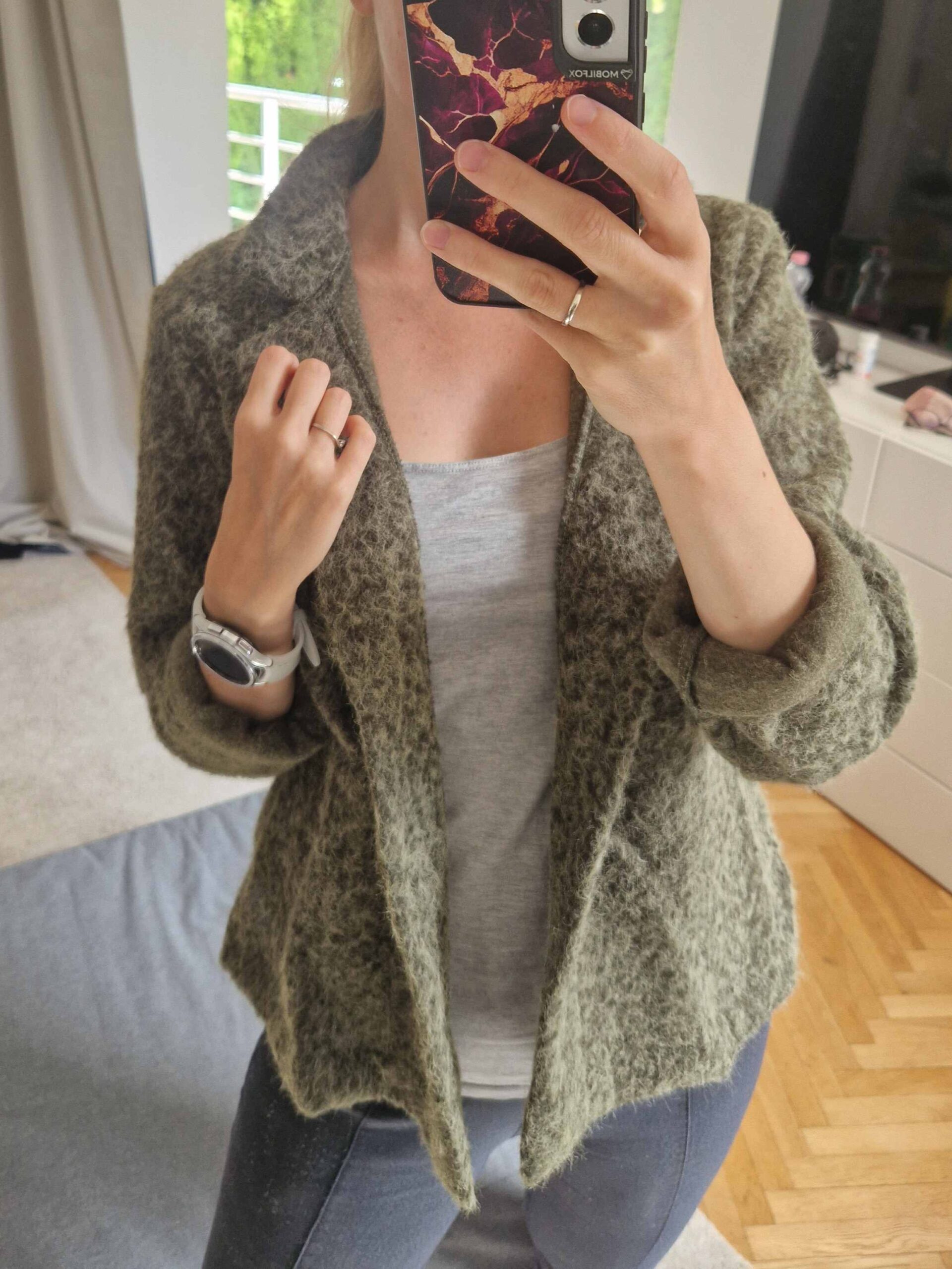 Mokka khaki buklé hatású női őszi kabátka – arany gombbal